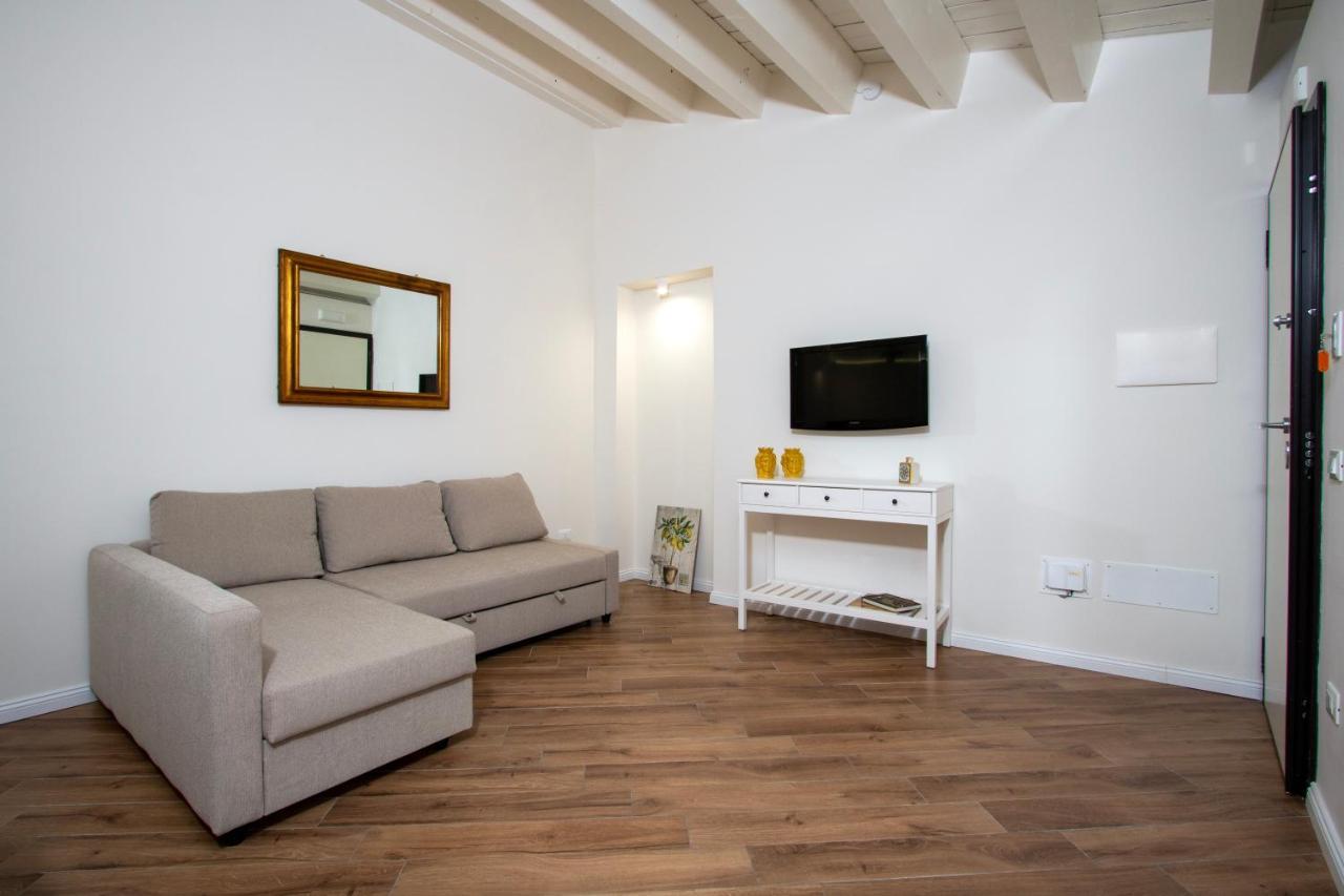 Cortile Del Greco Apartments Palermo Exteriör bild
